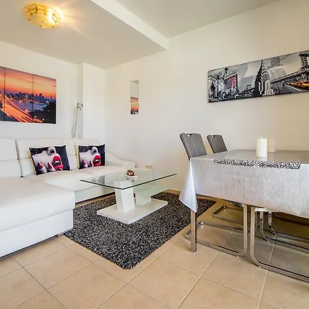 Townhouse In Costa Adeje